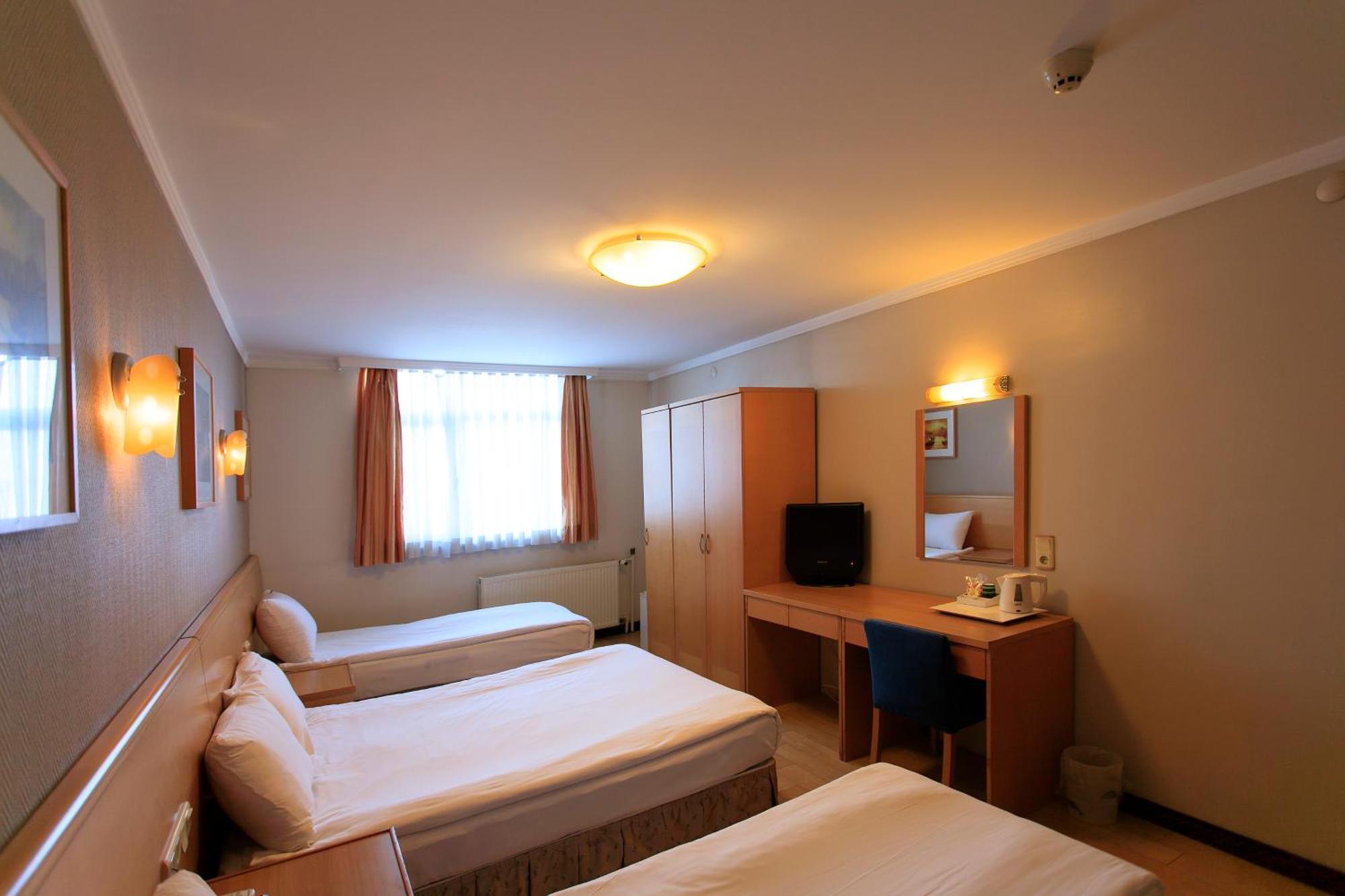 Hotel Inter Стамбул Экстерьер фото